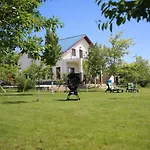 Pensiunea Palaghia Guest house 3*